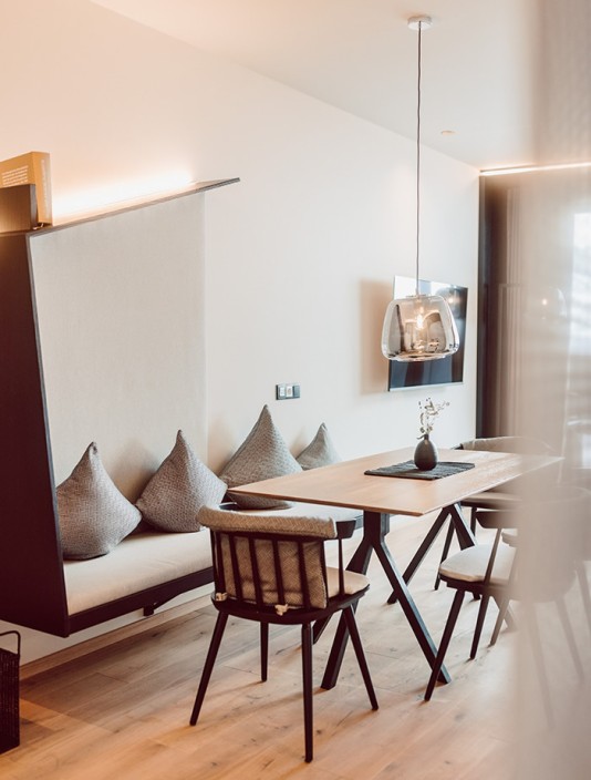 Wohnbereich mit Sitzmöglichkeit