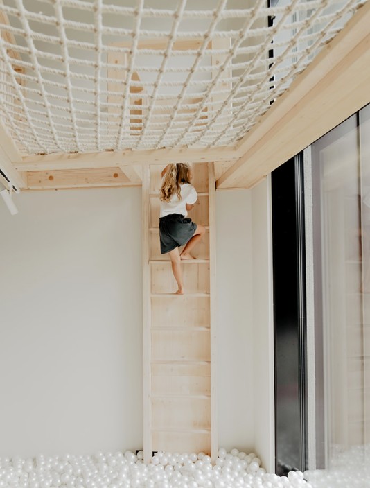 Klettern im Spielzimmer