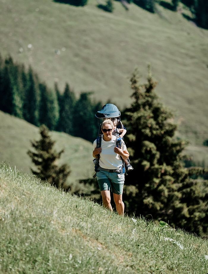 Wanderung mit Kind beim Familienurlaub in Kleinarl